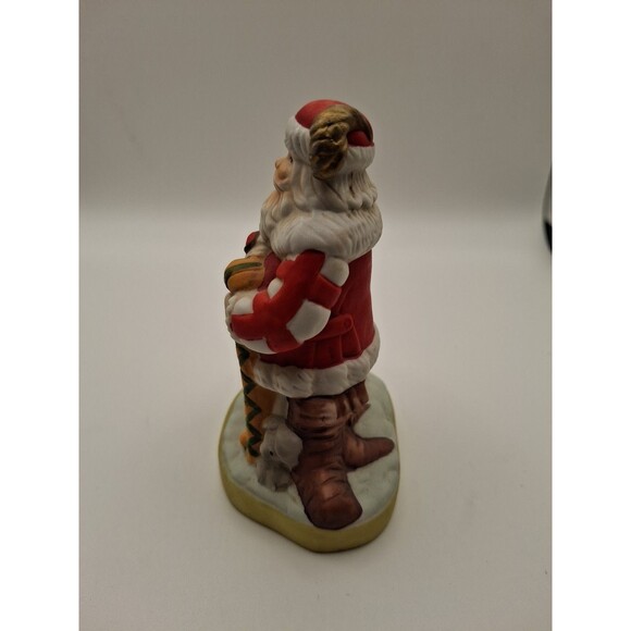 Santa's of The Nations Hand Painted Porcelain Christmas Fig (France) #8910 - Picture 4 of 8